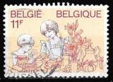 miniature Belgique 1983 - Y&T 2087 Oblitéré - La femme de la famille