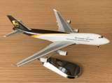 miniature Modèle réduit Boeing B747 UPS en acier - échelle 1/400 - avec support